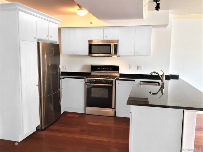 Photo - 1 S Astor St Unidad 202