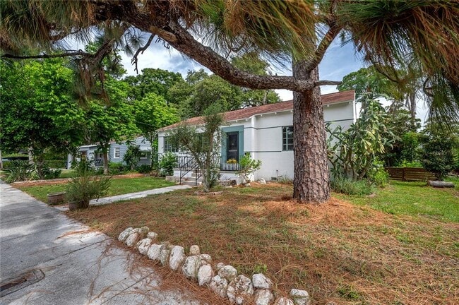 Photo - 325 W Rio Vista Ct