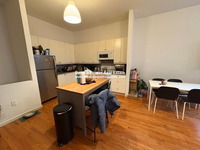 Photo - 25 Church St Unit 2