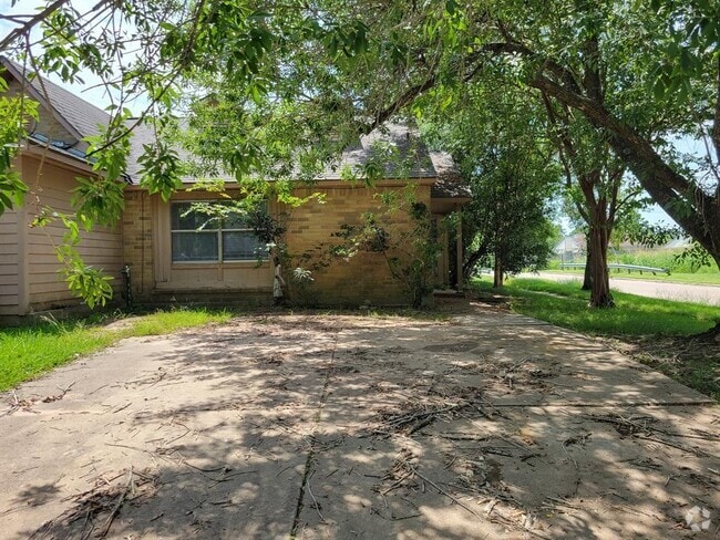 Building Photo - 17423 Ranch Country Rd Rental