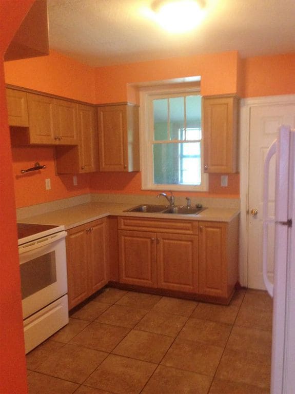 Photo - 115 Longfellow Blvd