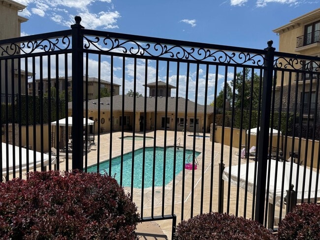 Photo - Beautiful condo with amazing amenities and a fabulous kitchen Unidad 412