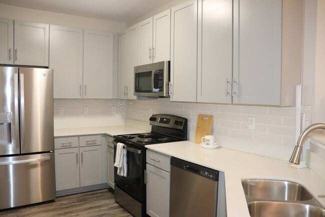 Carlton Park Apartment Homes