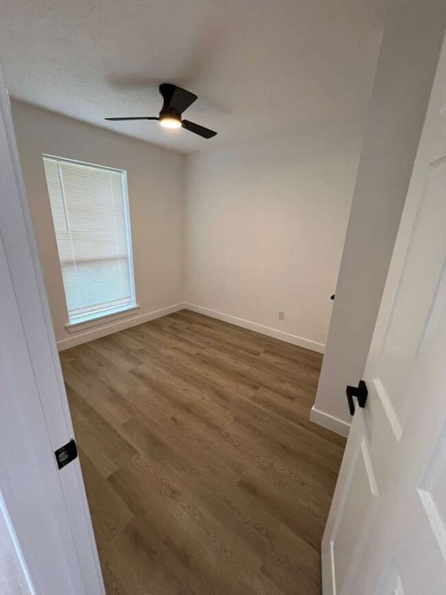 Photo - BEAUTIFUL HOME IN HOUSTON. MOVE IN READY!.