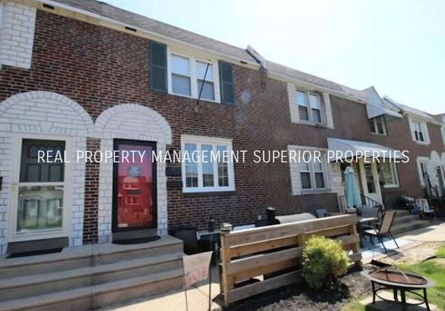 Building Photo - 928 Maple Ave