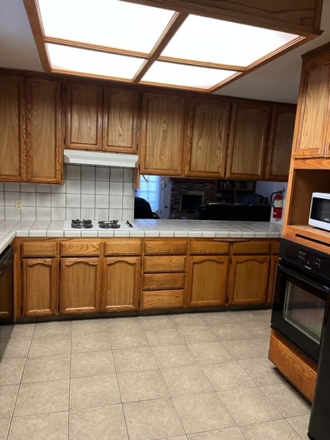 Photo - Nice 5 bedroom home with a large garage.