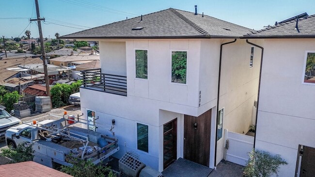 Building Photo - 5535-5539 Potomac St. Unit 5539