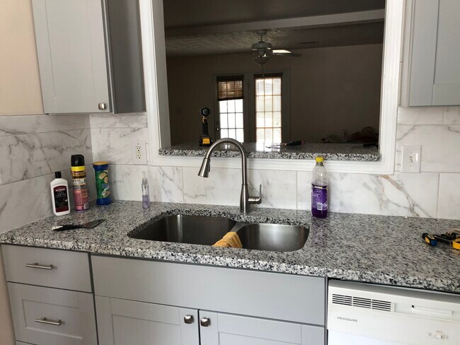 Photo - 4424 Logan Way