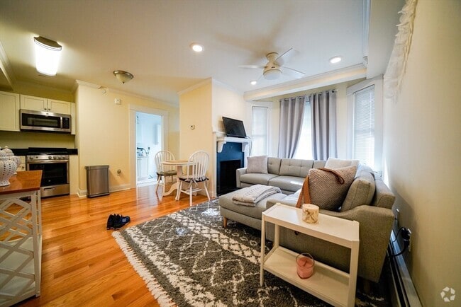 Building Photo - 219 Commonwealth Ave Unit 21 Rental