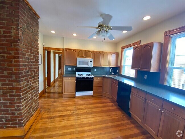 Building Photo - 16 Crescent Ave Unit 2 Rental