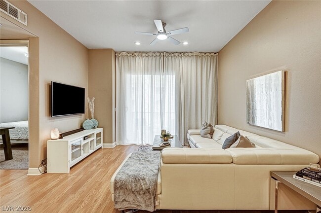 Building Photo - 56 E Serene Ave Unit 225