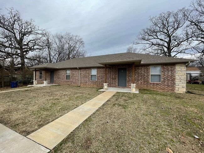 Building Photo - 2009#A Knoxville-