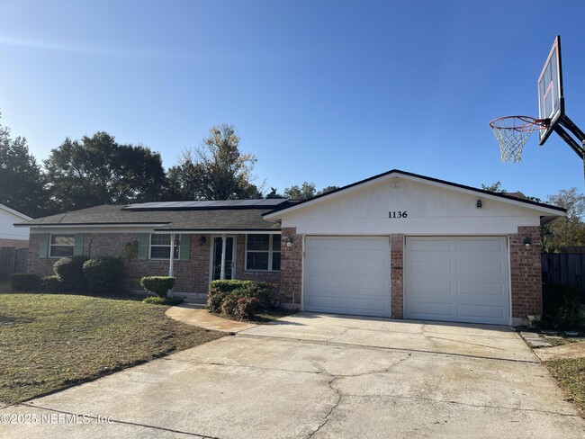 Photo - 1136 Willow Ln