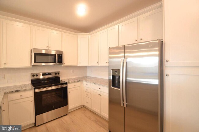 Photo - 21731 Dovekie Ter Unidad 206