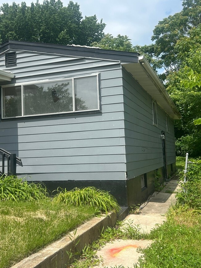 Photo - 4211 Ravenwood Ave