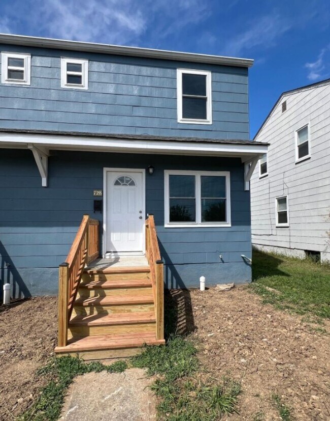 Photo - Modern 2-Bed, 1-Bath Duplex with Garage & ...