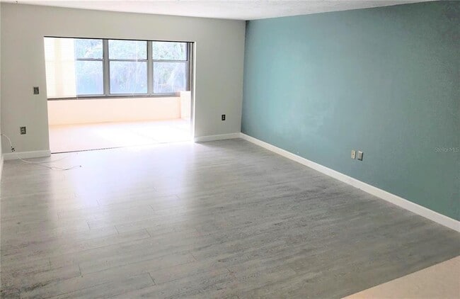 Photo - 283 Sherwood Dr Unit 283U