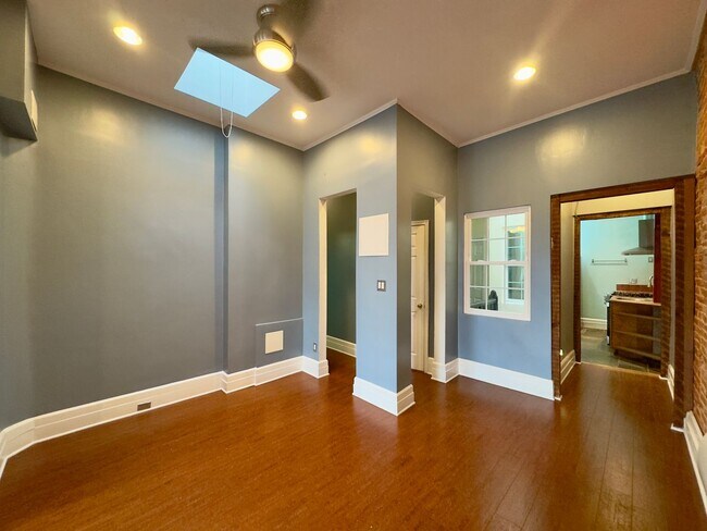 Photo - Charming 2 Bedroom/2 Bathroom Apartment in Bolton Hill, MD!