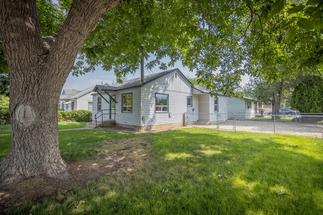 Photo - 424 S Diamond St