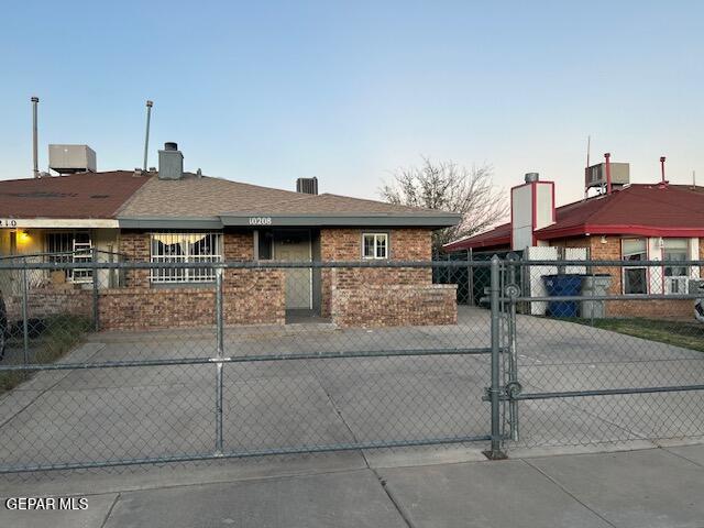Photo - 10208 Niagara Falls Pl