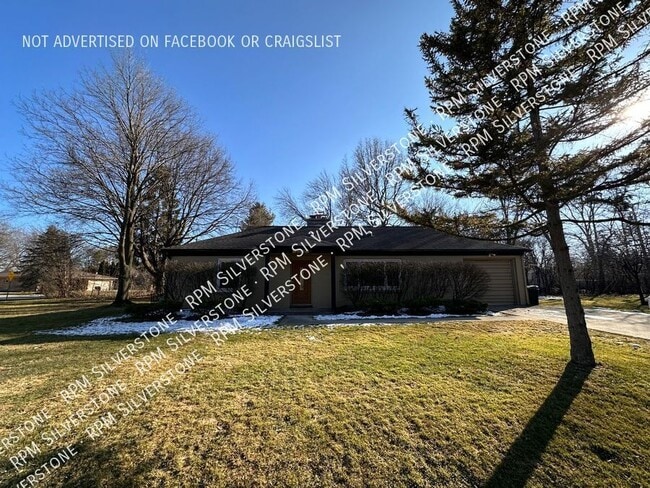 Photo - 2362 Sanders Pl