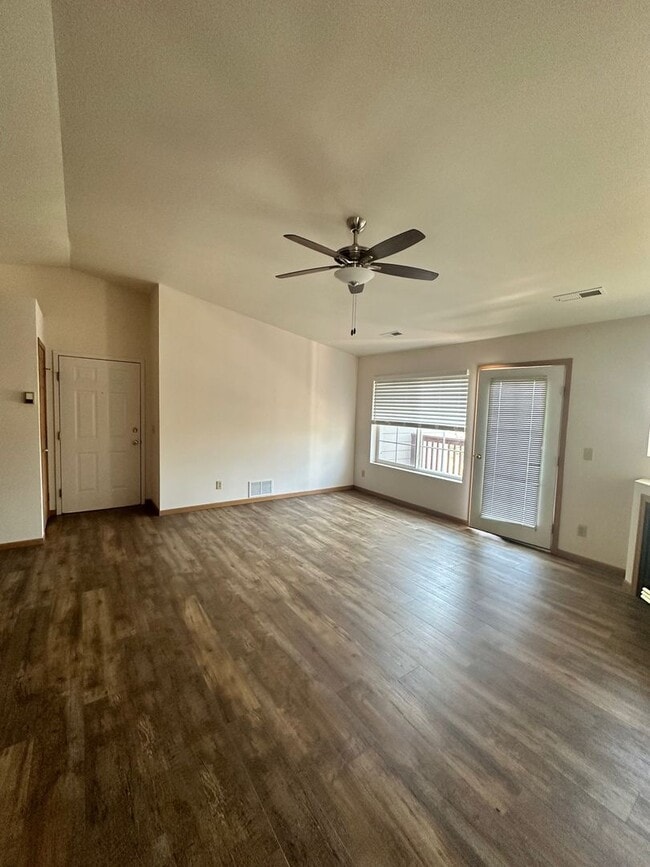 Photo - Adorable 2 Bedroom Apartment