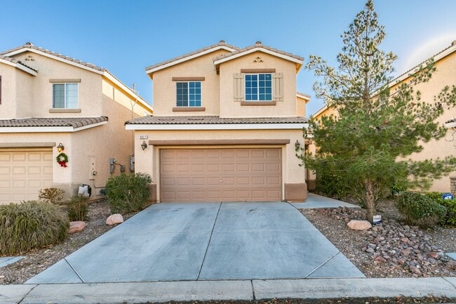 Building Photo - Great 3 bedroom house with a large loft an...