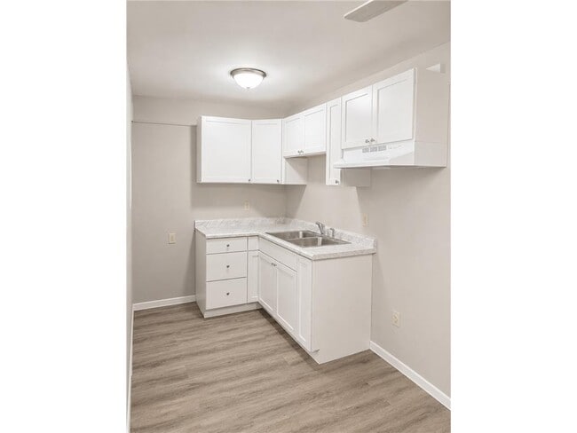 Photo - 800 Hackberry Dr Unit H-3