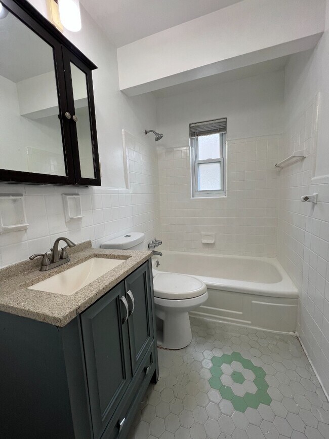Photo - Bright, Updated 4-Bed Home in Cincinnati – Central HVAC, 1,308 Sq Ft, Utilities Included: Water
