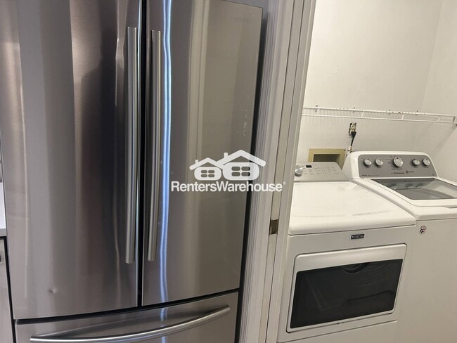 Photo - 1303 Gables Dr Unit 1303