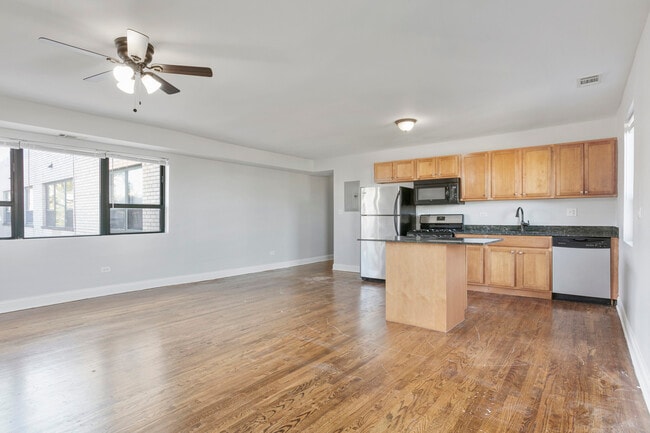 Photo - 7616 N Marshfield Ave