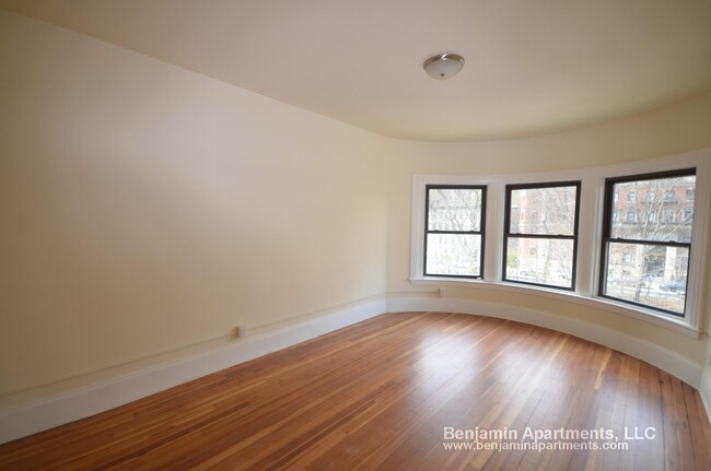 Photo - 1469 Beacon St Condo Unit 3