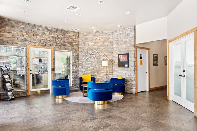 Highland Village Apartments