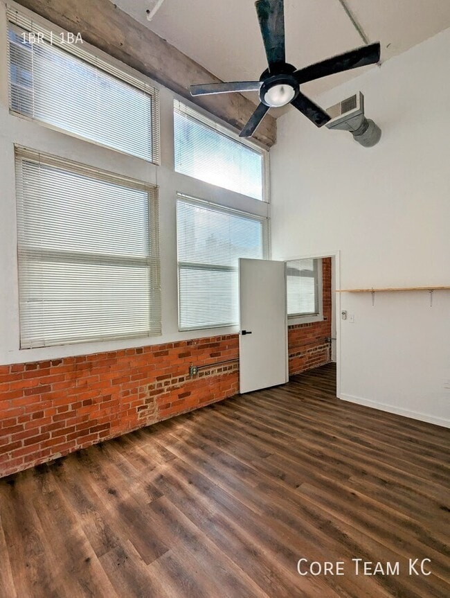 Building Photo - 934 Broadway Blvd Unit 107