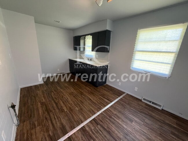 Photo - 312 Holmes-