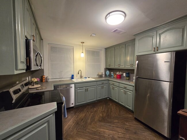 Photo - Highland Oasis Gardens Unit D