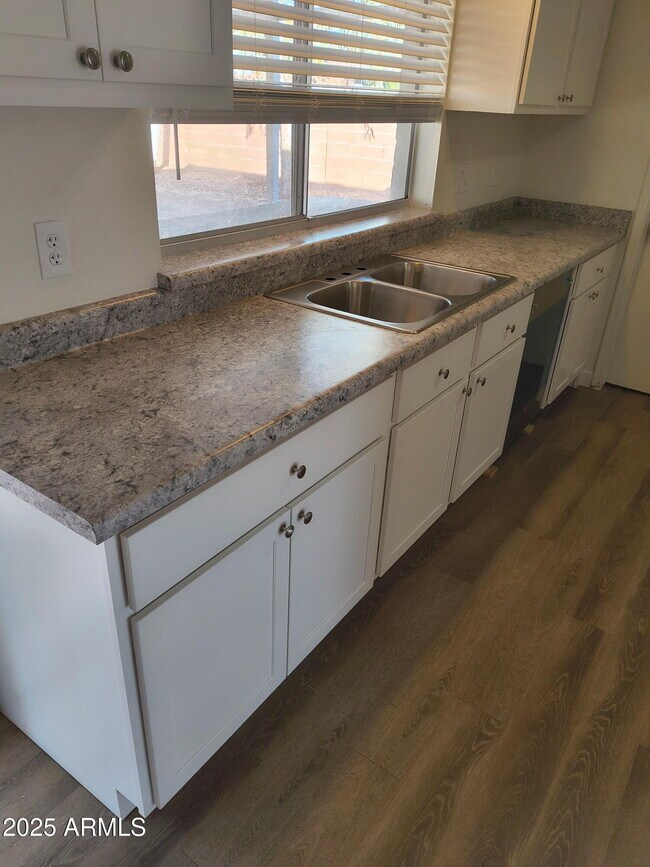 Photo - 2839 E Altadena Ave