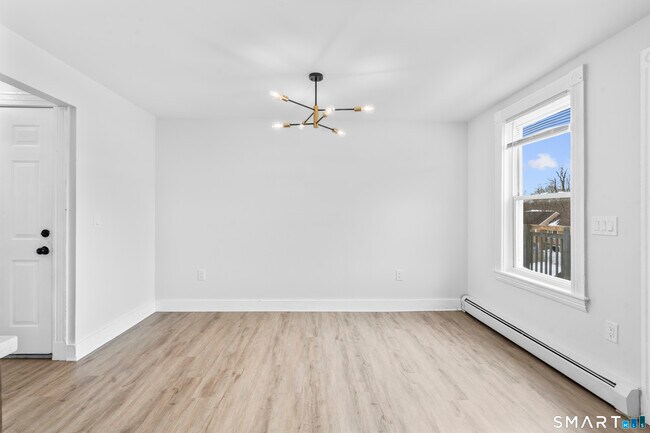 Photo - 30 Anthony St Unidad A