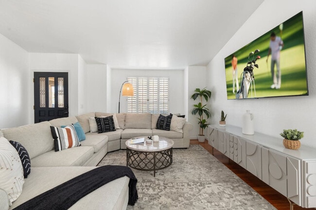 Building Photo - 6415 E Beverly Ln Unit ID1309642P Rental