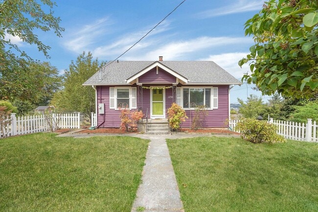 Building Photo - Starburst Craftsman Rental