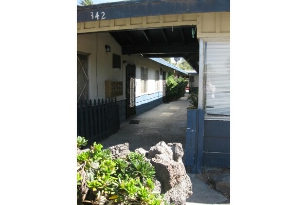 Photo - 342 E Lancaster Blvd