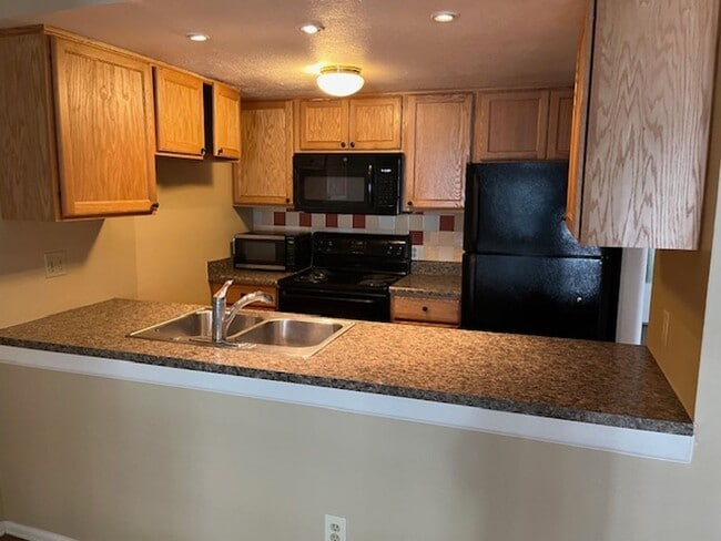 Photo - 2255 Spruce St Unidad Nasser