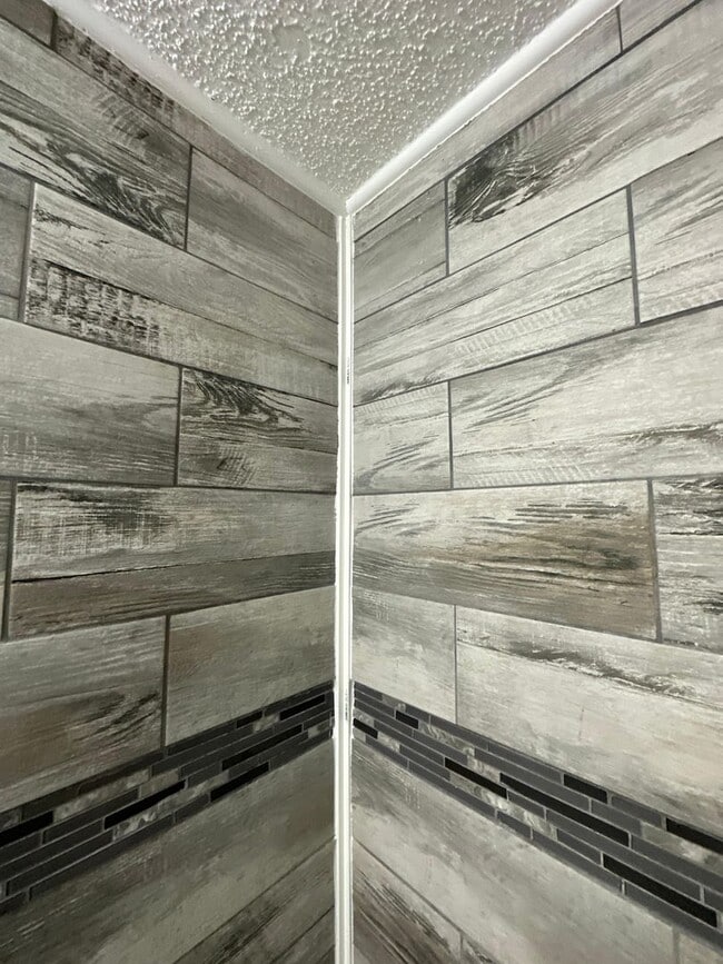 Photo - 1128-1130 W 23rd St Unit 1130 W 23rd St