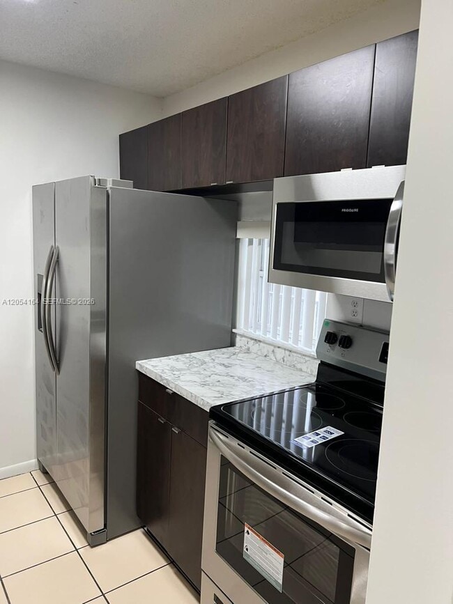 Photo - 8720 N Sherman Cir Unit 303