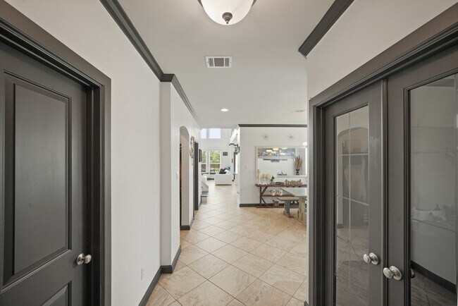 249 Castlegate Ln