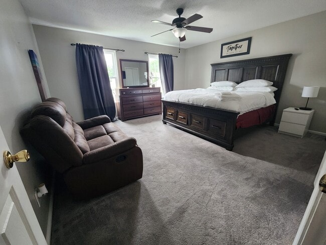 Photo - 300 Windy Oak Run