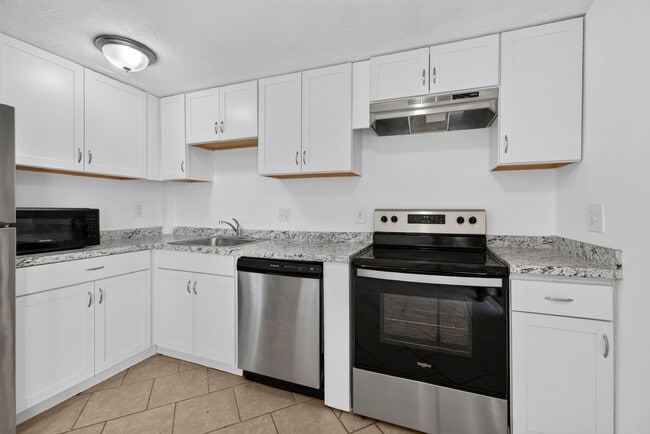 Photo - 313 Laurel St