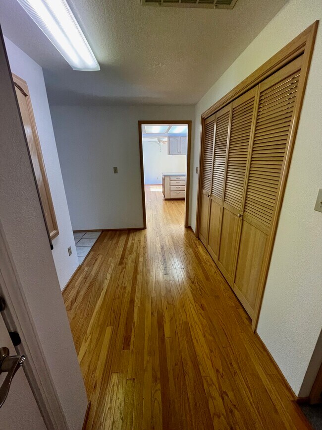 Photo - 1842 Garden Dr