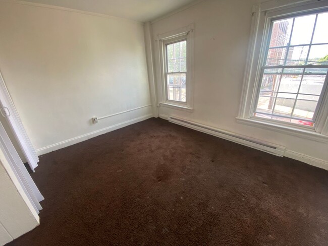 Photo - 394 Tilghman St Unit 2