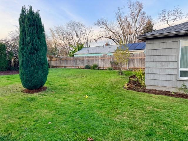 Photo - 1421-1421 Park Ave NE